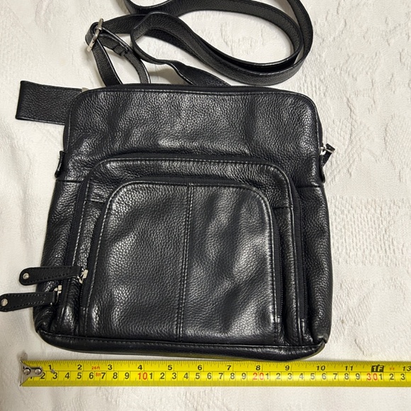 Daniel Leather Pebbled Black Crossbody Purse Multi Pocket Adjustable Strap - Picture 2 of 16